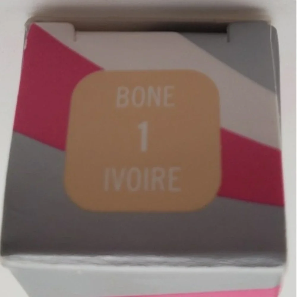 Lot of 2 Hello Fab Bendy Avocado Concealer #1 Bone/ Ivorie 4.8g/ 0.17oz